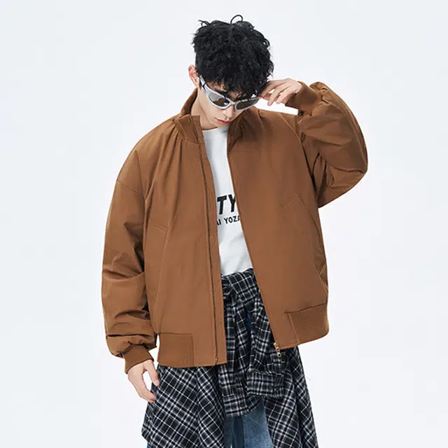 UNthemed cleanfitbomber