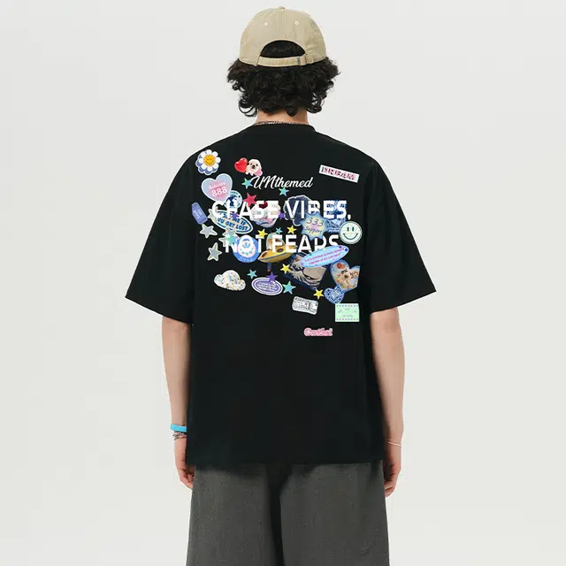UNthemed T