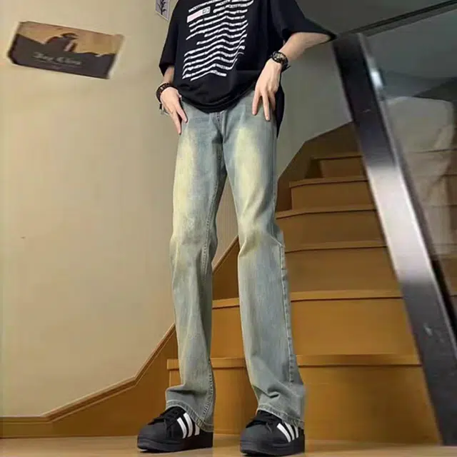 UNthemed