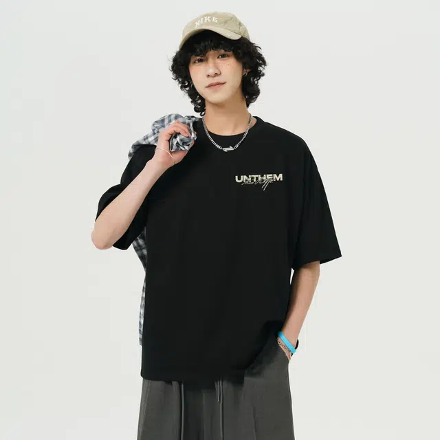 UNthemed T