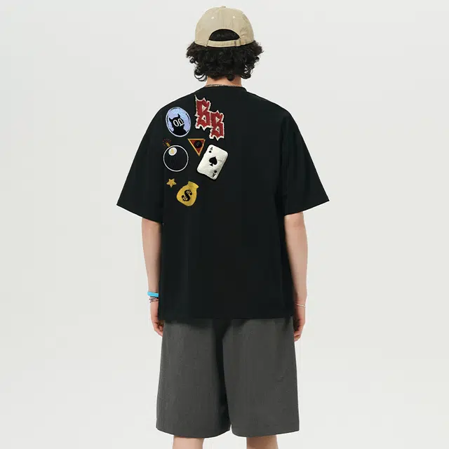 UNthemed T