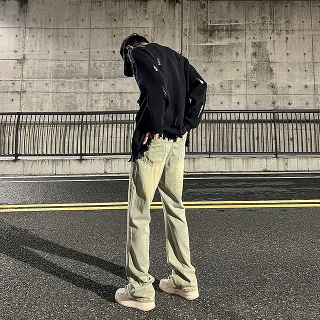 UNthemed