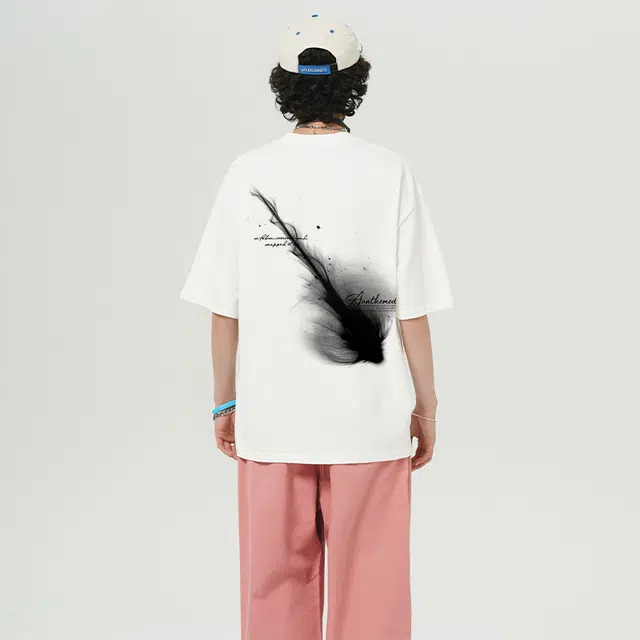 UNthemed T
