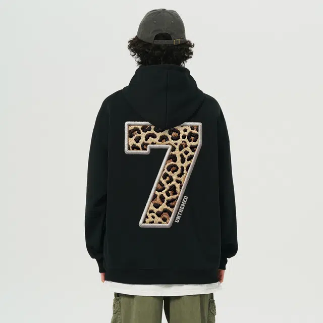UNthemed 7