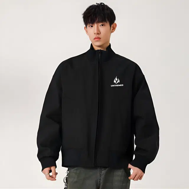 UNthemed cleanfitbomber