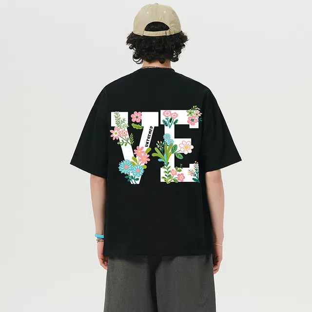 UNthemed LOVET