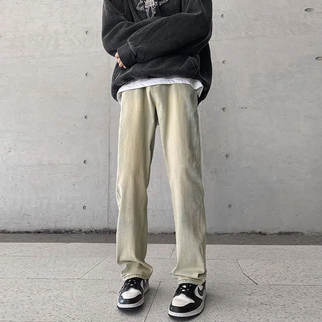 UNthemed