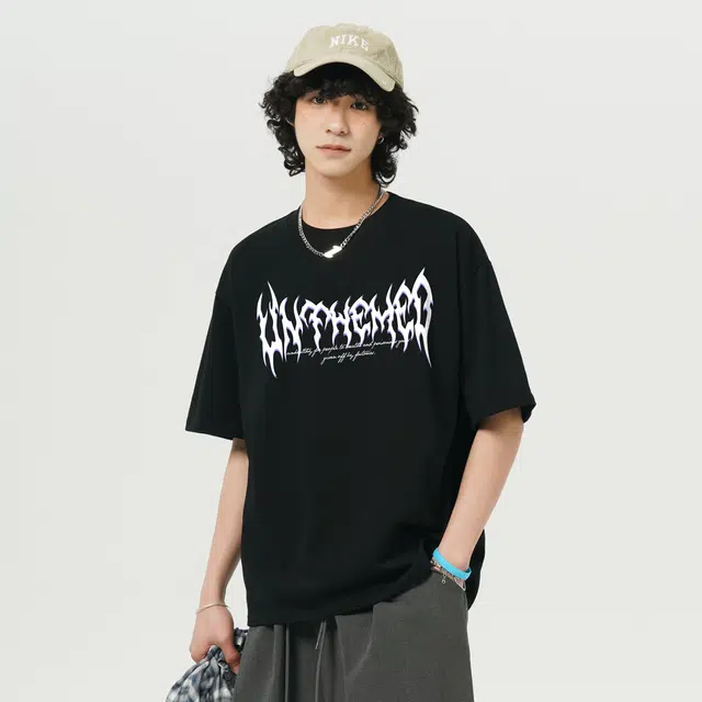 UNthemed T