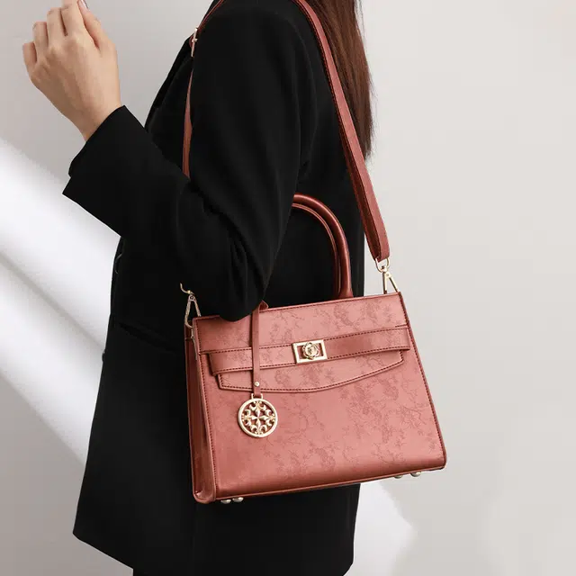 恒源祥 时尚百搭复古高级感通勤简约洋气 超纤合成革 手提包 女款 棕红色