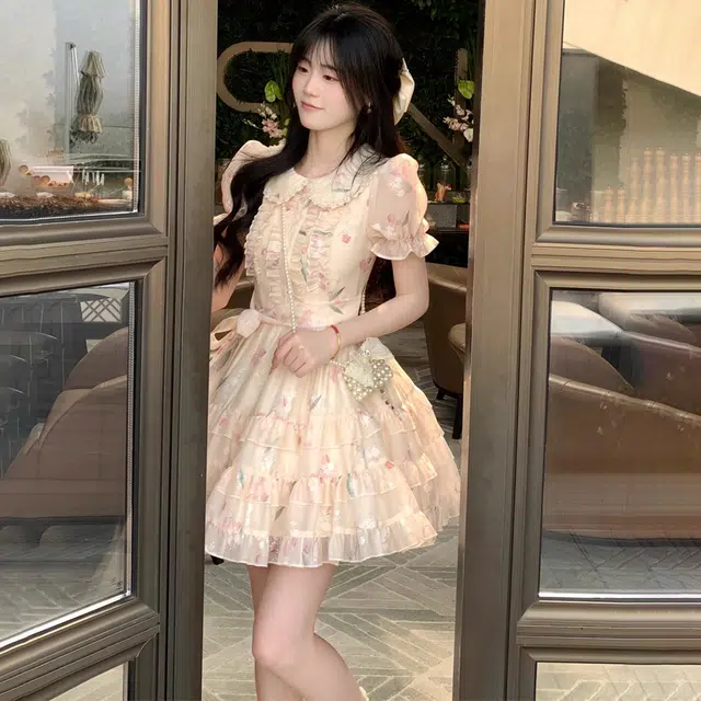 花蔓色 甜美碎花娃娃领短款时尚设计款式短袖连衣裙 女款