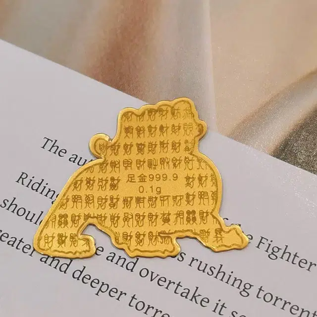 999