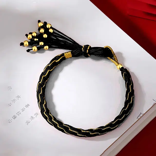 999