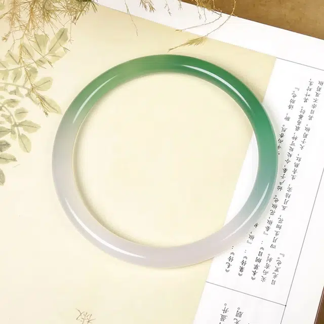 庆怡 远山黛古风油青 薄荷曼波叮当镯 新中式国风半山半水渐变樱花粉 玉髓 玉石手镯 女款