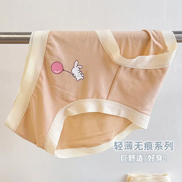 芭芭鸭 可爱卡通印花舒适柔软无痕女生内裤青少年款