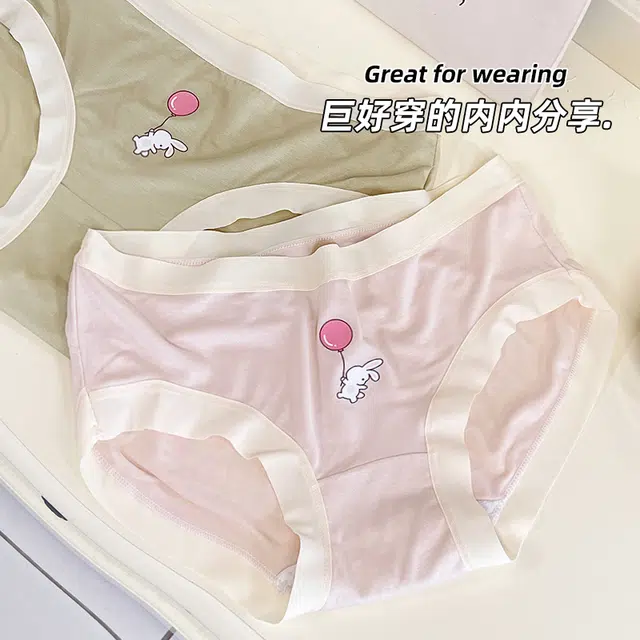 芭芭鸭 可爱卡通印花舒适柔软无痕女生内裤青少年款