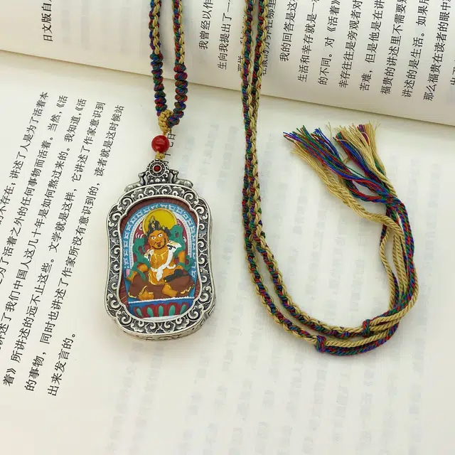 玉临门 国潮复古招财纳福黄财神唐卡热贡手绘 合金 吊坠 男女同款情侣款