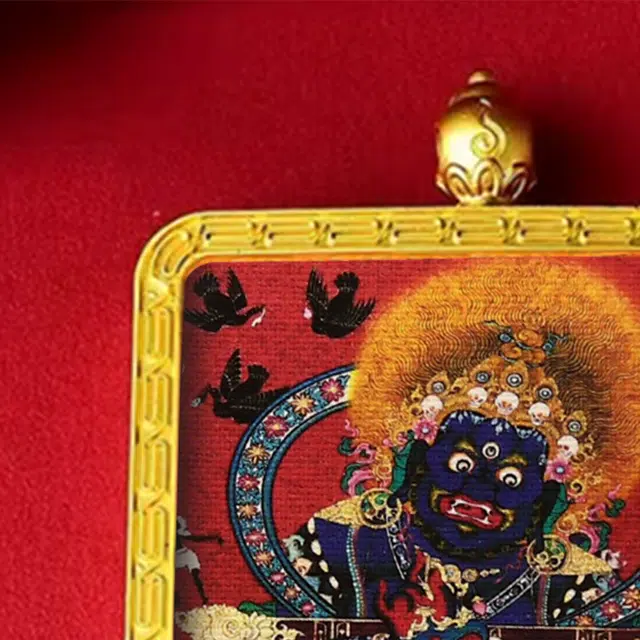 【百无禁忌百财来】 玉临门 一鸣惊人国风大黑天唐卡新藏式六臂玛哈嘎拉吊坠 藏传佛教护身符能量#好运 合金 项链 男女同款情侣款