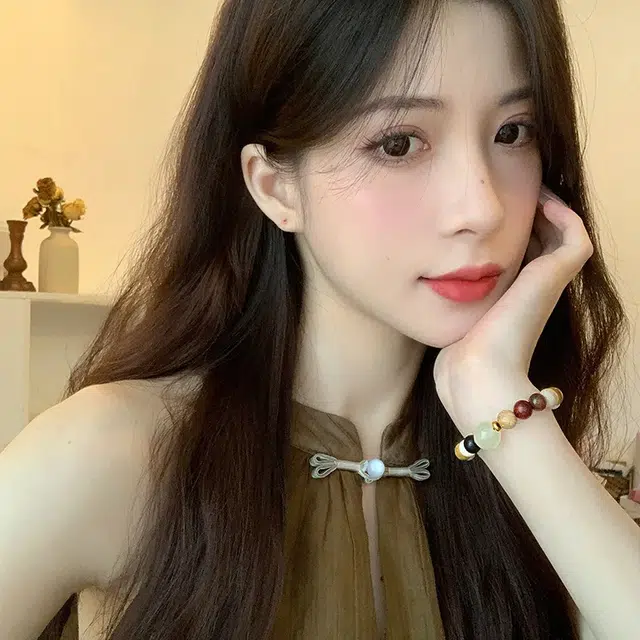 郁馨 国风优雅小众设计中式美学单圈禅意手饰多巴胺色彩 本命年转运夜光珠 考研考试上岸#好运 檀木 手串 男女同款情侣款
