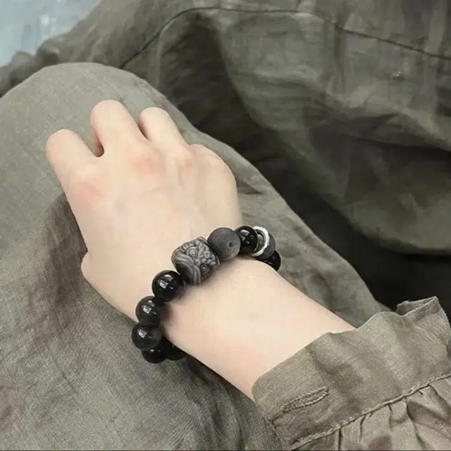 郁馨 招财暴富醒狮吞金兽祥云跑环简约单圈本命年转运佛珠 小众设计高级感通勤百搭财运滚滚#好运 黑檀 手串 男女同款情侣款