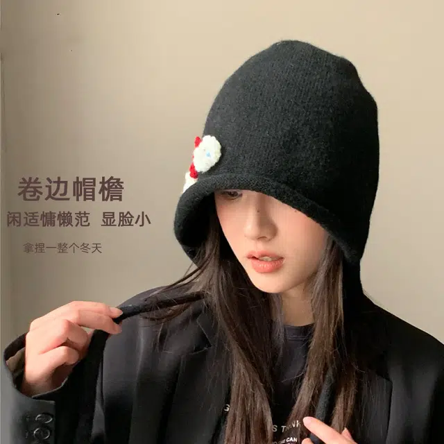 山一丸 秋冬韩版花朵针织包头帽百搭慵懒风套头显脸小系带护耳 腈纶 帽子 女款