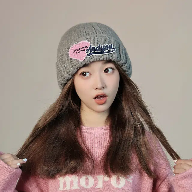 山一丸 秋冬季可爱字母爱心显脸小保暖 毛线 绒线帽 女款