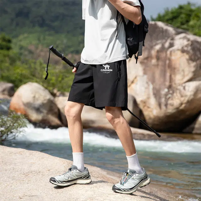 领航骆驼 美式户外运动速干透气百搭潮流休闲短裤 男女同款