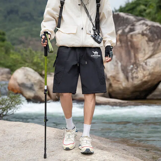 领航骆驼 简约宽松潮流百搭舒适系带休闲短裤 男女同款