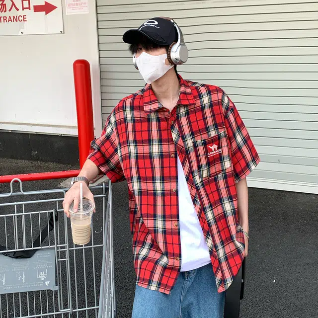 领航骆驼  美式简约学院风翻领格子大码衬衣夏季薄款慵懒休闲寸衣内搭外套短袖   衬衫  男女同款