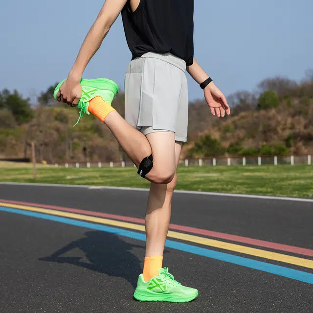 领航骆驼 户外潮流简约时尚个性百搭轻便透气舒适吸湿速干休闲短裤 男女同款