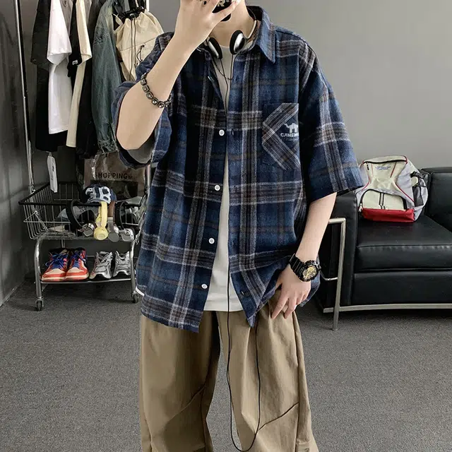 领航骆驼 美式复古学院风简约格子条纹休闲宽松无性别穿搭内搭口袋设计翻领舒适百搭潮流感短袖衬衫 男女同款