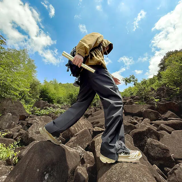 领航骆驼 山系户外三防拉链迷彩裤情侣宽松侧边阔腿长裤开叉松紧运动  工装裤 男女同款