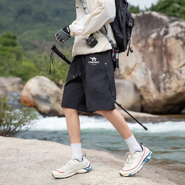 领航骆驼 简约宽松潮流百搭舒适系带休闲短裤 男女同款