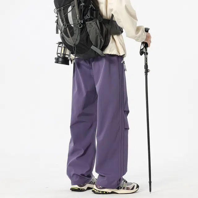 领航骆驼 美式高街纯色褶皱伞兵设计系带直筒宽松户外机能运动情侣登山通勤百搭防风防泼水    休闲裤 男女同款