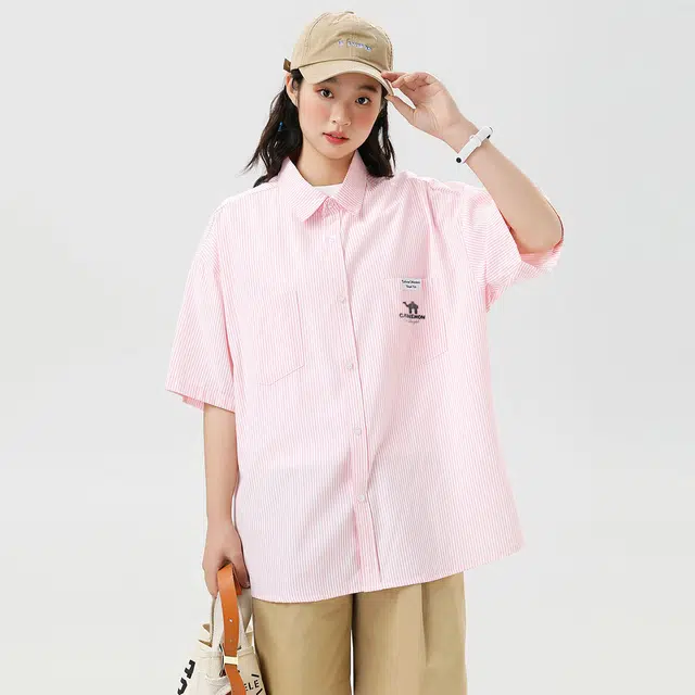 领航骆驼 小香风 简约基础款纯色泡泡沙翻领单排纽扣显瘦百搭宽松休闲学院风日常通勤舒适透气亲肤短袖  衬衫  男女同款