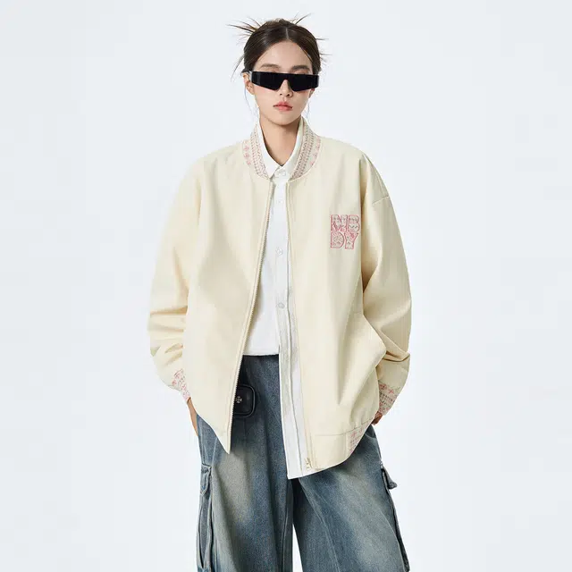 领航骆驼 学院风字母印花棒球领落肩宽松夹克外套 男女同款