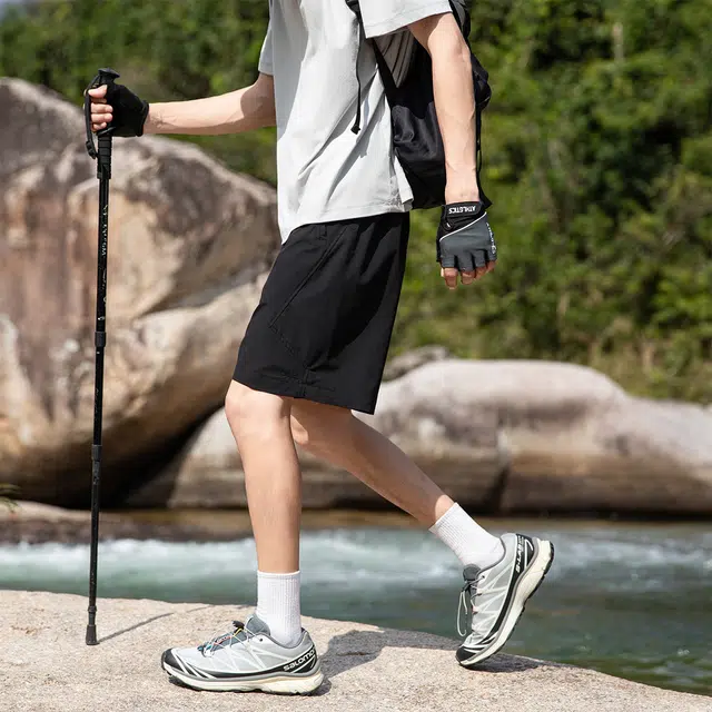 领航骆驼 户外百搭潮流运动速干舒适中腰休闲短裤 男女同款