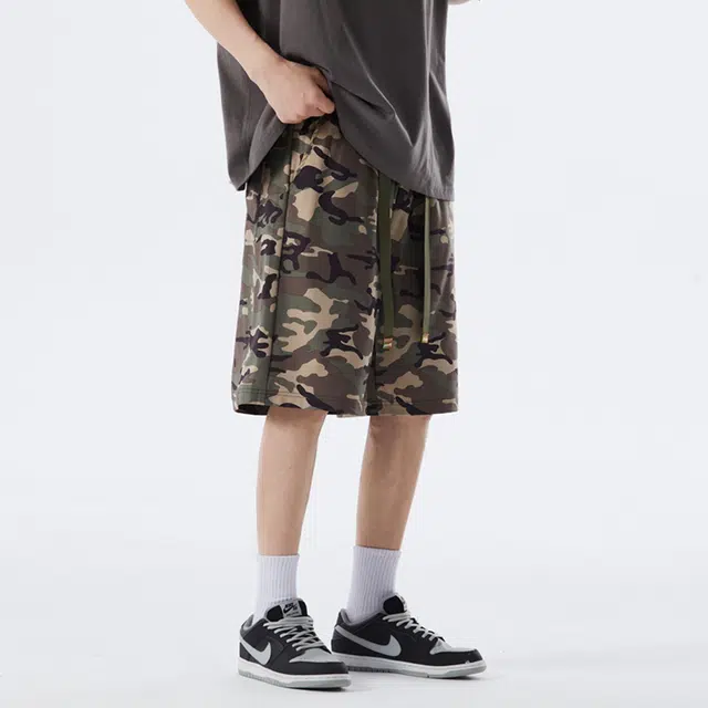 领航骆驼 复古高街宽松户外运动百搭透气迷彩五分休闲短裤 男女同款