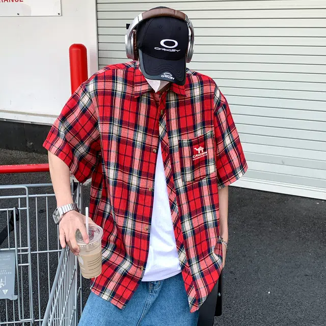 领航骆驼  美式简约学院风翻领格子大码衬衣夏季薄款慵懒休闲寸衣内搭外套短袖   衬衫  男女同款