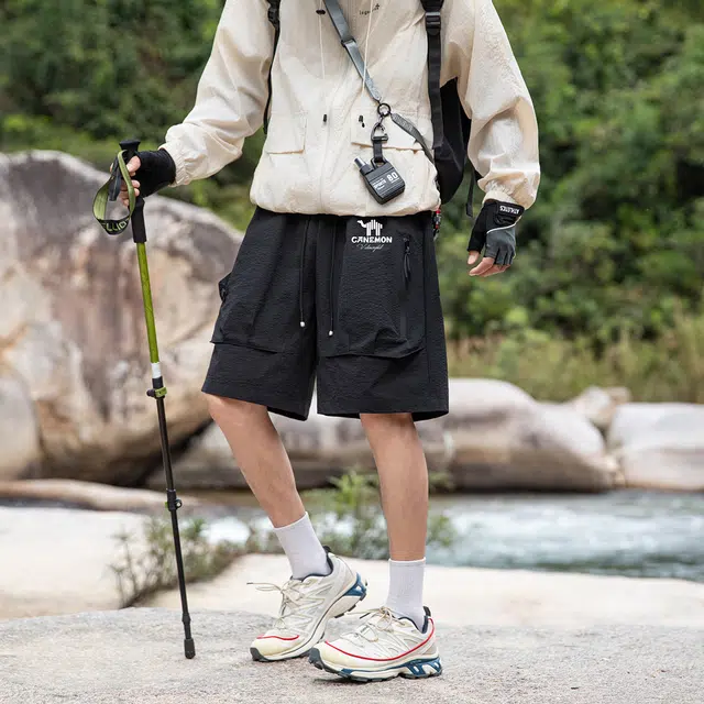 领航骆驼 复古高街透气百搭潮流系带休闲短裤 男女同款