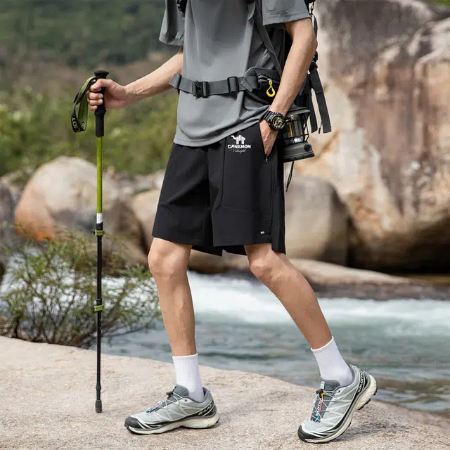 领航骆驼 城市通勤学生党运动速干百搭透气工装短裤 男女同款