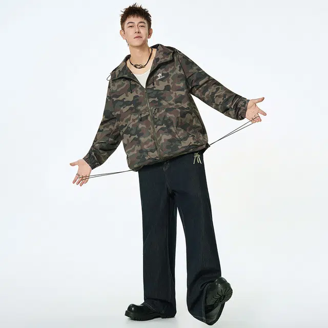 领航骆驼 美式复古高街潮流迷彩字母印花时尚休闲百搭军事风宽松连帽通勤户外    夹克 男女同款