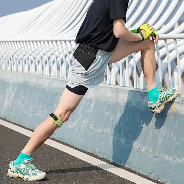 领航骆驼 薄款舒适百搭速干跑步健身简约休闲短裤 男女同款