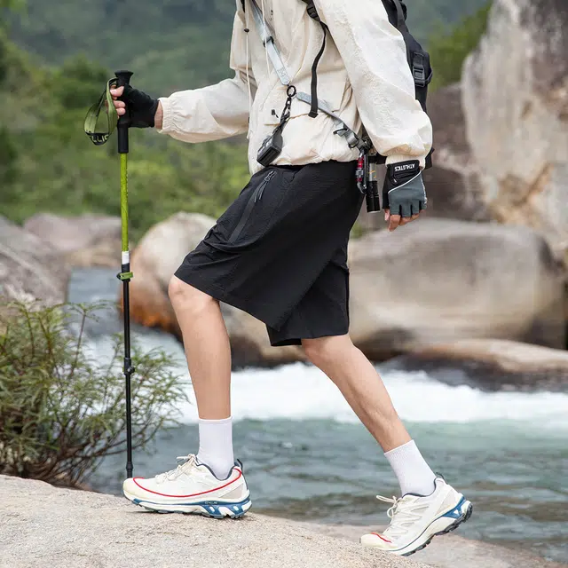 领航骆驼 复古高街透气百搭潮流系带休闲短裤 男女同款