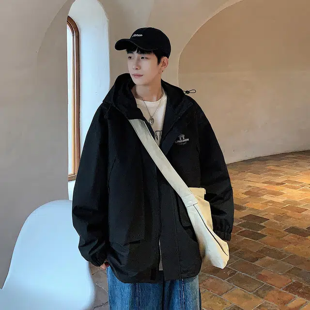 领航骆驼 户外机能风防风防水纯色连帽工装多口袋休闲长袖宽松夹克  男女同款