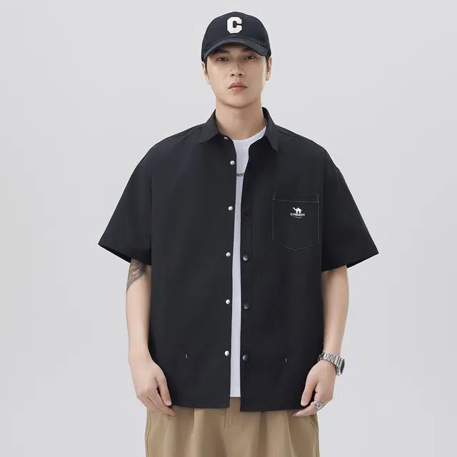 领航骆驼  时尚街头复古潮流百搭舒适韩系青春校园风无性别主义翻领宽松短袖   衬衫 男女同款