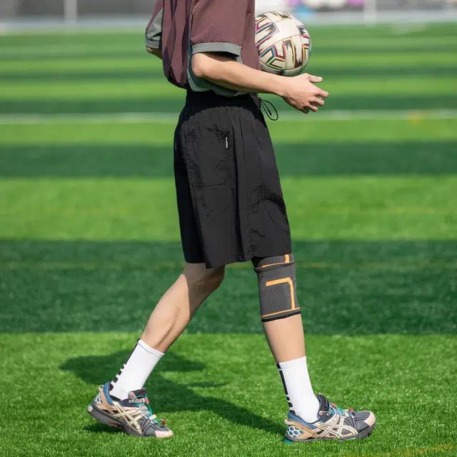 领航骆驼 字母中腰系带透气百搭直筒休闲短裤 男女同款