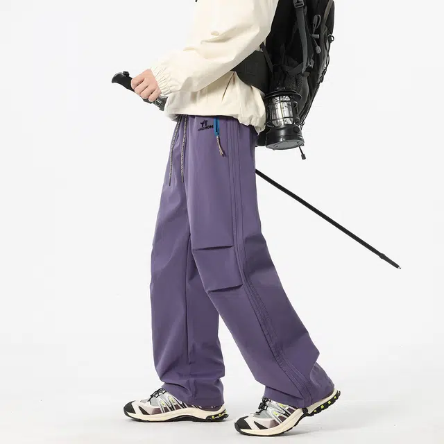 领航骆驼 美式高街纯色褶皱伞兵设计系带直筒宽松户外机能运动情侣登山通勤百搭防风防泼水    休闲裤 男女同款