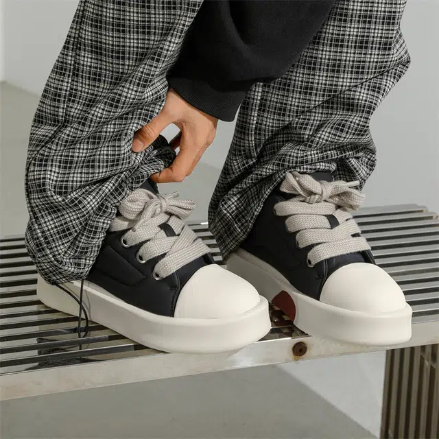 年走索 超纤皮 时尚百搭休闲厚底 低帮 板鞋 男女同款 黑色