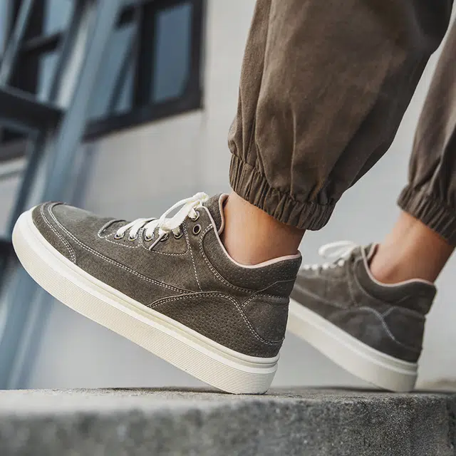 年走索 圆头系带 舒适百搭 防滑耐磨 高帮 板鞋 男款