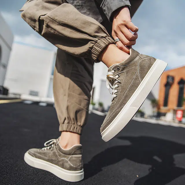 年走索 圆头系带 舒适百搭 防滑耐磨 高帮 板鞋 男款